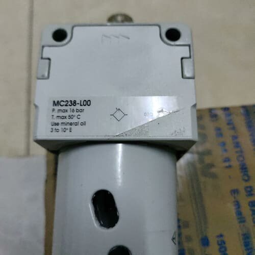 全新进口康茂盛Camozzi油雾器MC238-L00，--议价商品