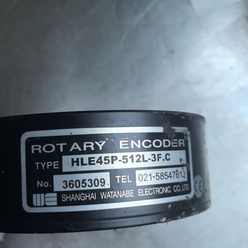 渡边编码器HLE45P-512L-3F.C，带线，实物拍摄，--议价商品