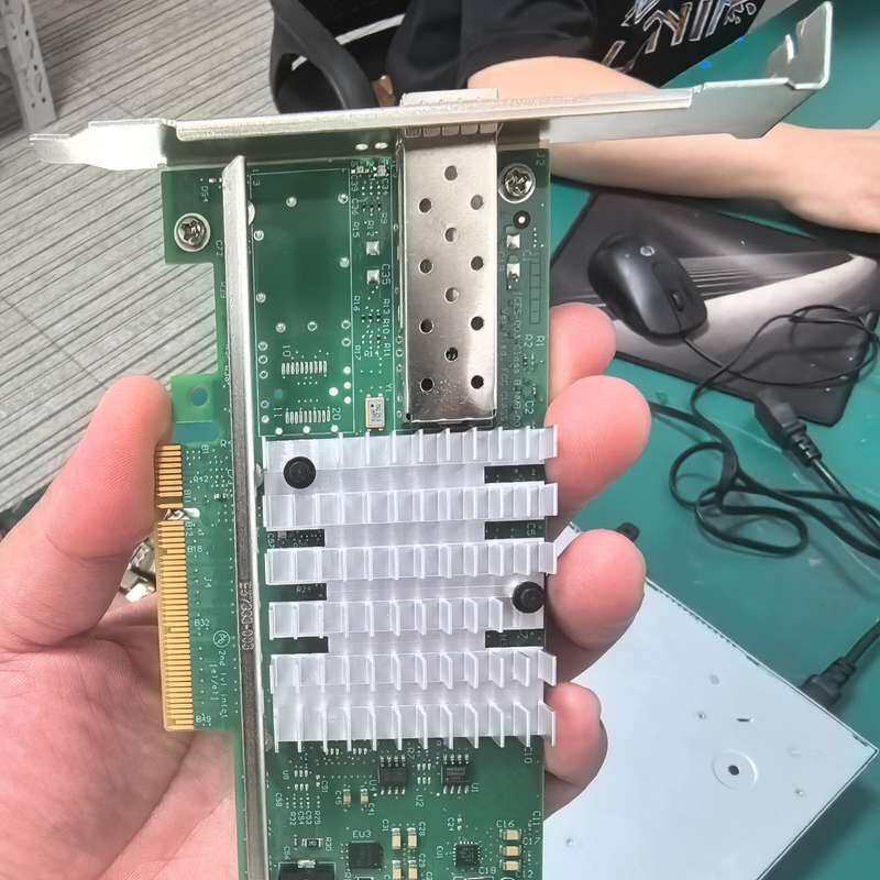 英特尔/Intel X520-DA1 82599光纤万兆单口--议价商品