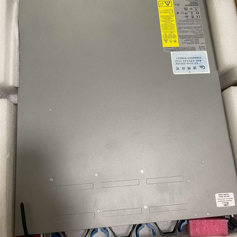 思科N9K-C9336C-FX2 万兆交换机，36个40/1--议价商品