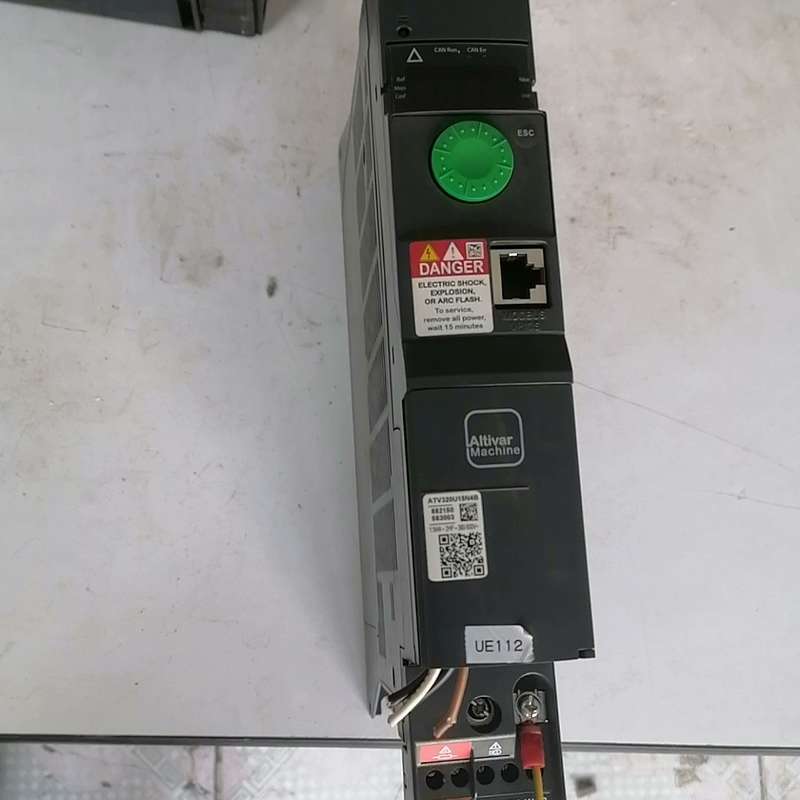 施耐德变频器ATV320U15N4B 二手变频器一台，1.5--议价商品