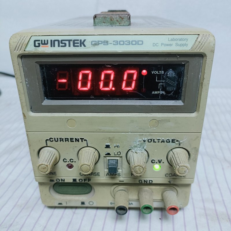 固纬单显GPS-3030D可调直流电源30V3A 功能包好--议价商品