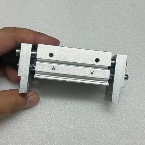 亚德克阔型夹爪气缸HFT10X40S 实物拍摄，成色不错，功--议价商品