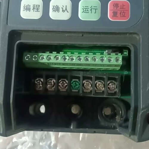 金田变频器JT386F3 BG0022G3，2.2kw 38--议价商品