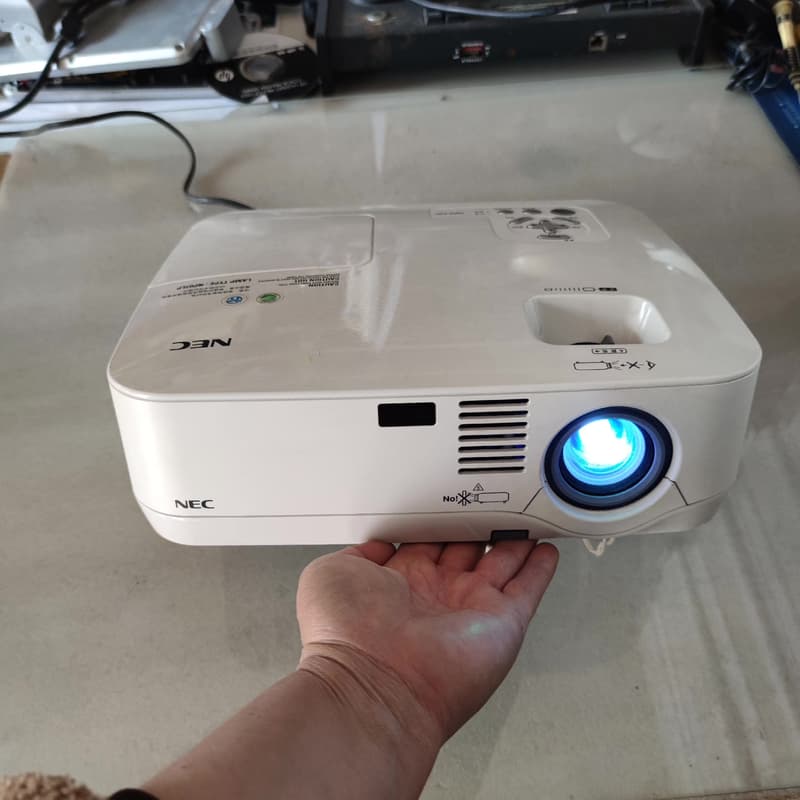 投影机 NEC NP630C液晶投影仪 学校拆回来 实物图片--议价商品