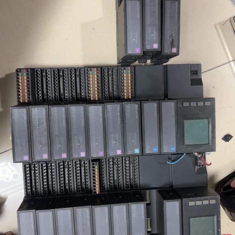 打包价两套PLC什么牌子,通电正常,功能,好不--议价商品
