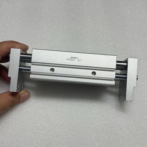 亚德客阔型夹爪气缸HFT16X80S，原装正品拆机，成色还可--议价商