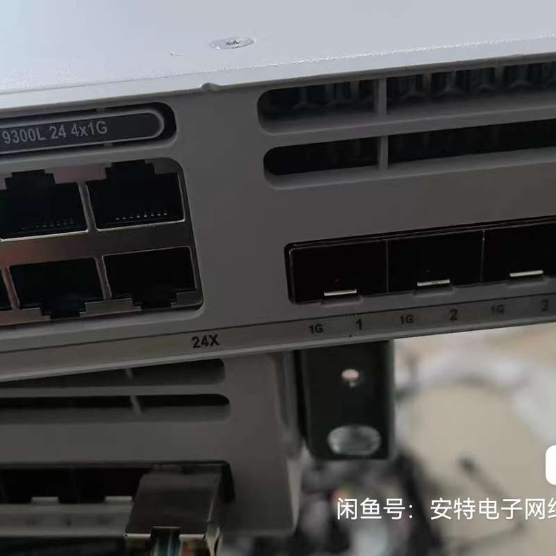 思科C9300L-24T-4G-A二手交换机,24个千兆电口--议价商品