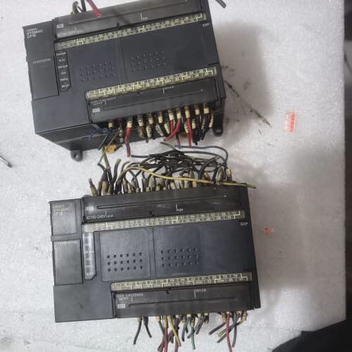 omRon欧姆龙PLC两个，型号：CP1E-E。40DR-A--议价商品