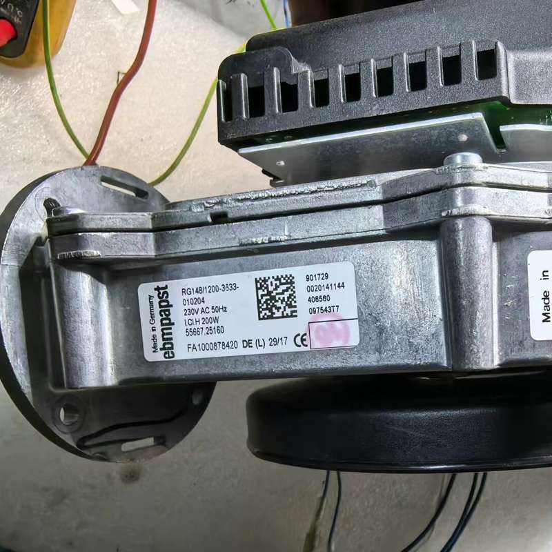 威能壁挂炉变频风机,全预混冷凝锅炉风机200W--议价商品