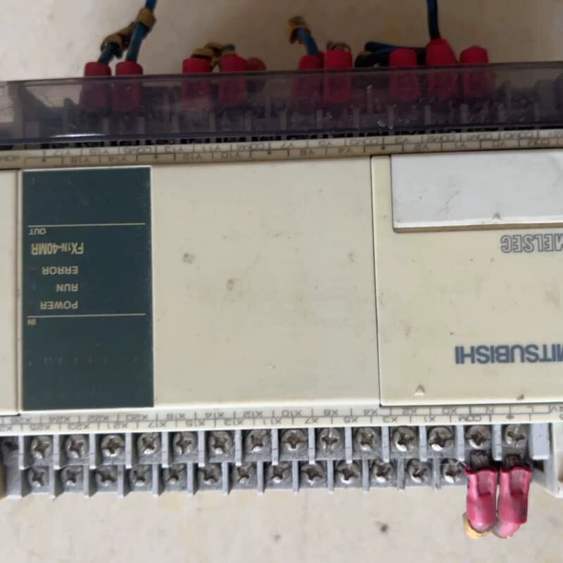 三菱FX1N-40MR-001,成色如图,功能包好,需要可以--议价商品