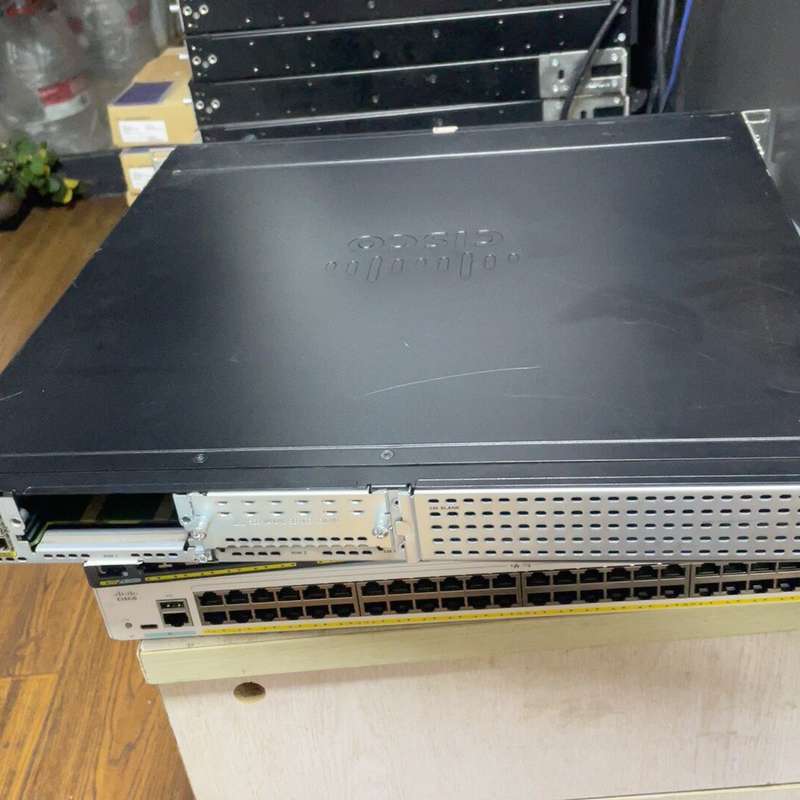 思科Cisco ISR4331V/K9 千兆路由器 ISR4--议价商品
