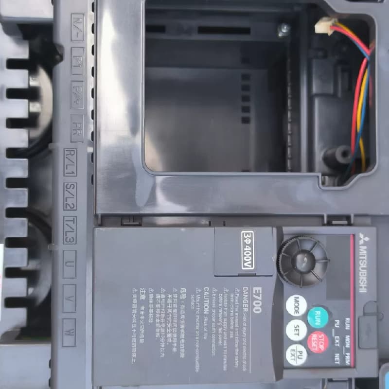 三菱e740/11-15KW变频器拆机整套外壳带风扇，不带铝--议价商品