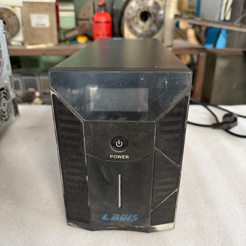 雷迪司LADIS UPS D3000不间断电源,3KVA/1--议价商品