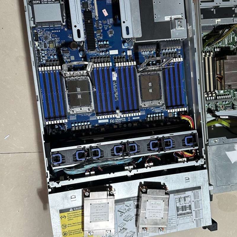 技嘉R282-Z93 z92 z96服务器amd epyc--议价商品
