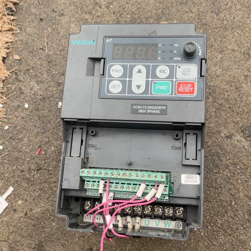 伟创变频器AC60-T3-2R2G/3R7P 拆机,--议价商品