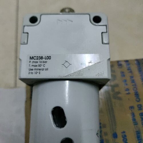 全新进口康茂盛Camozzi油雾器MC238-L00，--议价商品