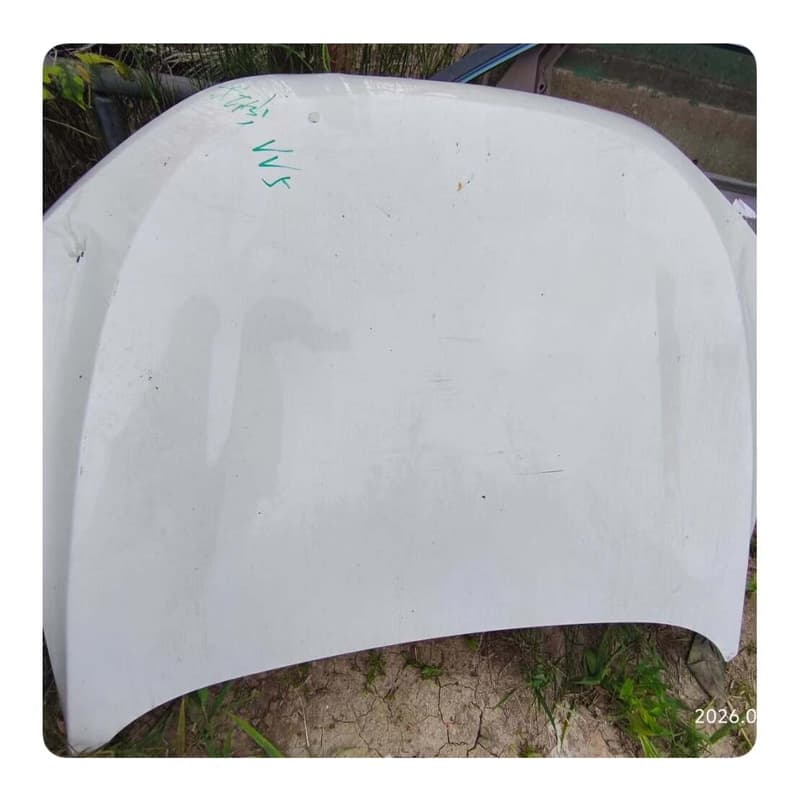 长城VV5原厂机盖，白色拆车件，结构完整，原车漆，成色还可以--