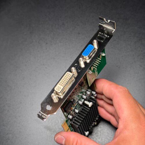 AGP显卡G55+MDHA32DSF--议价商品