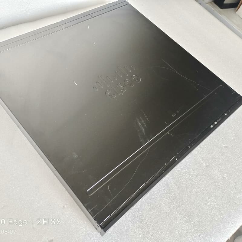 二手 CISCO ISR4331/K9 全千兆路由器 实物图--议价商品