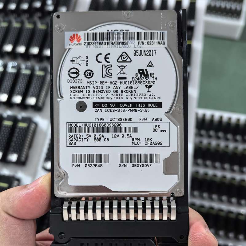 日立 600G 10K 12G SAS硬盘HUC101860--议价商品