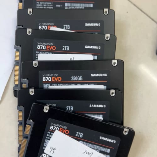 三星固态硬盘870EV0 2T 健康度98.99 100--议价商品