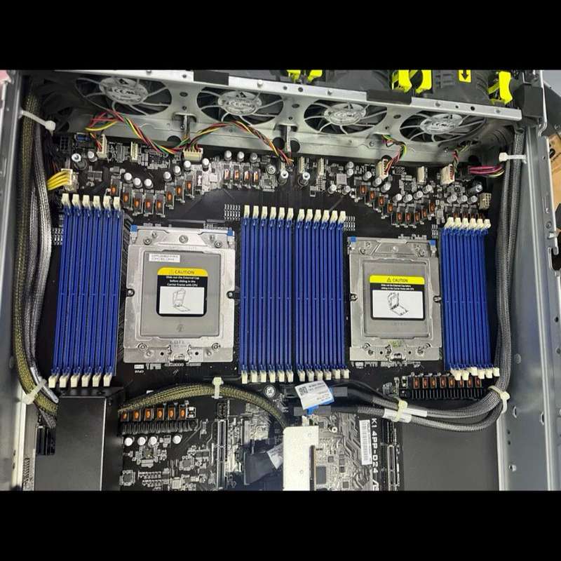 华硕RS720A-E12服务器主板,一手拆机,成色新。支持双--议价商品