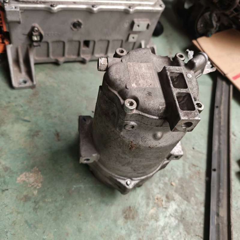 日产尼桑启辰D60EV空调压缩机,原装拆车件,型号92600--议价商品