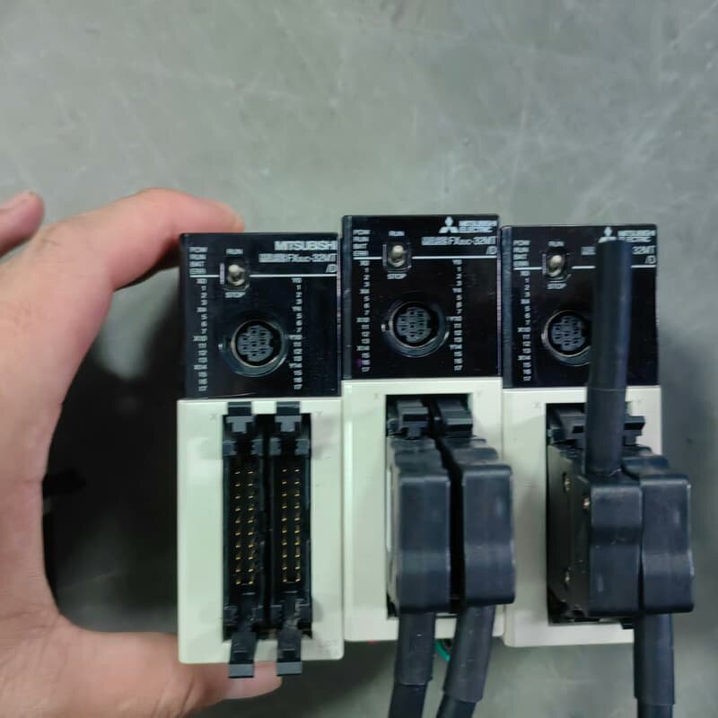 三菱plc主机fx3uc-32mt/d二手拆机,成色漂亮,现--议价商品