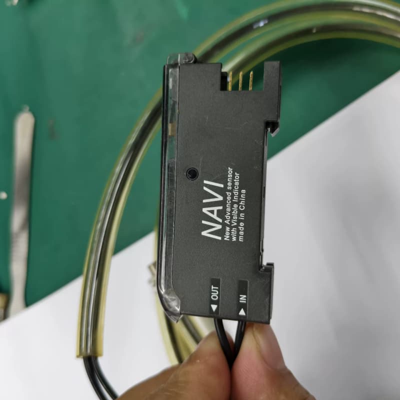 松下SUNX FX-301光纤放大器,FX-300系列,带指--议价商品