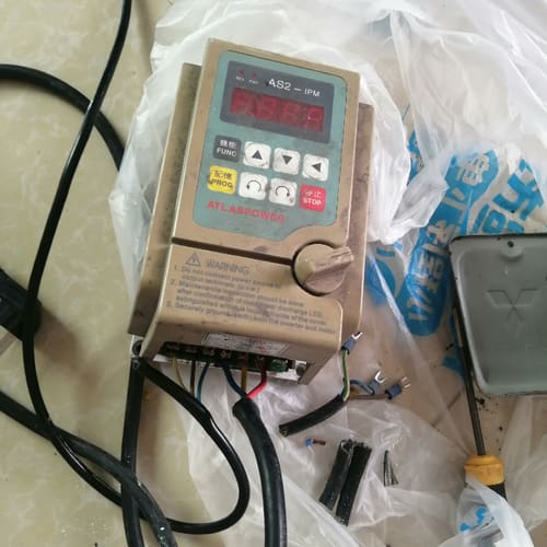 日本三菱电机750W，明森包装机套袋机变频电机，减速比1：1--议价