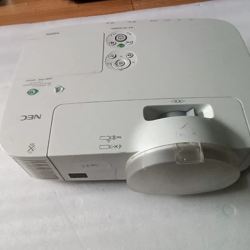 NEC NP-M300XS+超短焦投影机 高清商务投影仪 3--议价商品