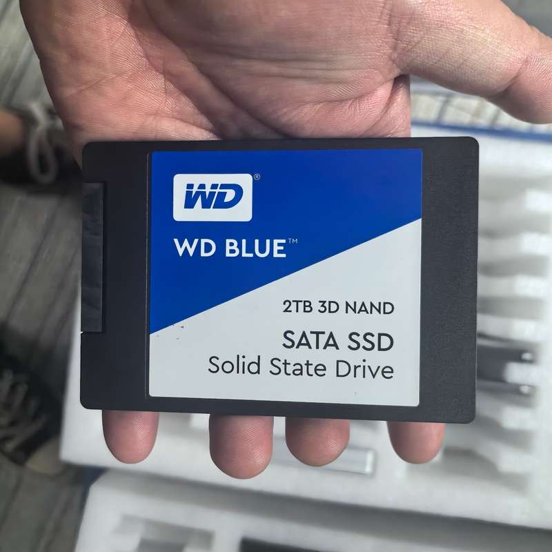 WD/西数 2TB 3D NAND SATA固态硬盘--议价商品