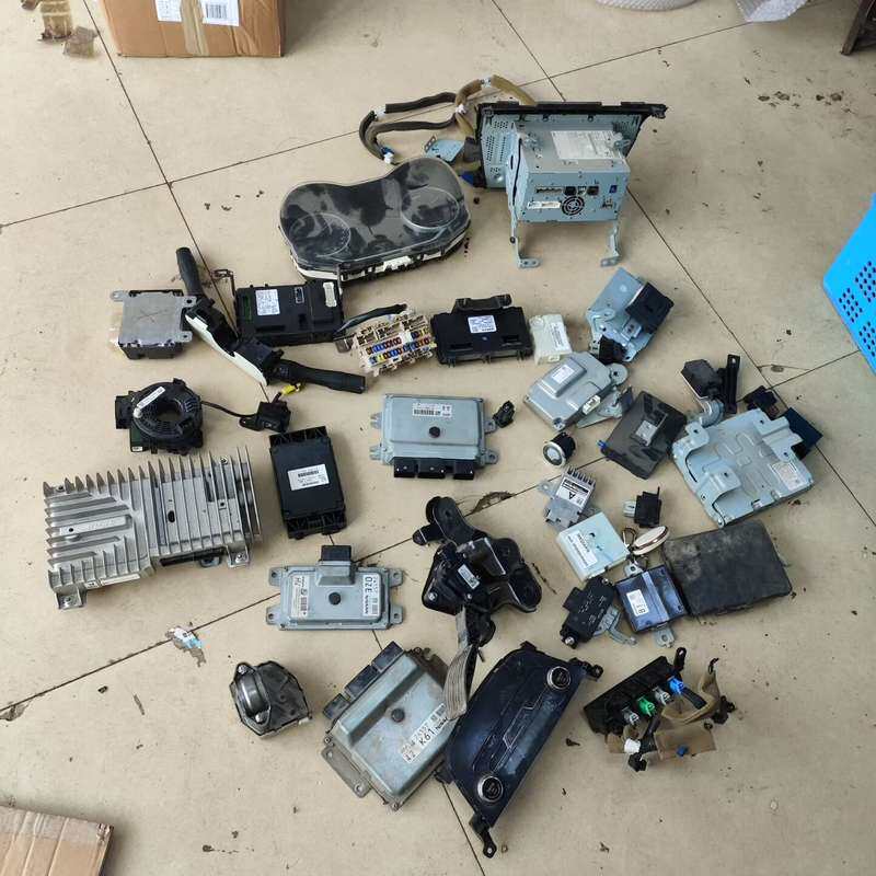 尼桑新楼兰Z52混动全车电器一套,点火一套,原装拆车--议价商品