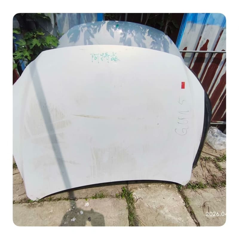 阿特兹原厂机盖,白色拆车件,结构完整,原车漆,成色还可以,有