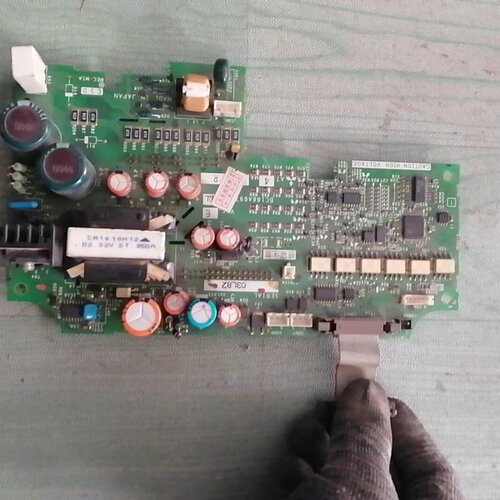 三菱变频器电源板，型号BC186A697G52，7.5KW，--议价商品