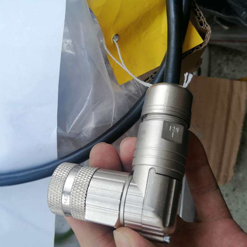 国AMPHENOL安费诺航空插头,原装正品全新线长2米,数--议价商品