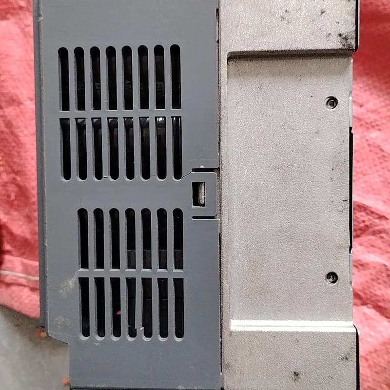 宝德龙跑步机变频器GWP-006A-INV2,2.2KW,收--议价商品