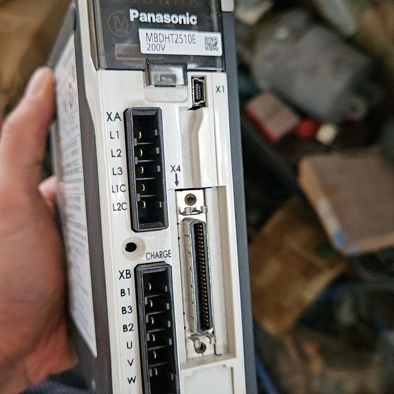 松下伺服驱动器MBDHT2510E,400W功率,200V输--议价商品