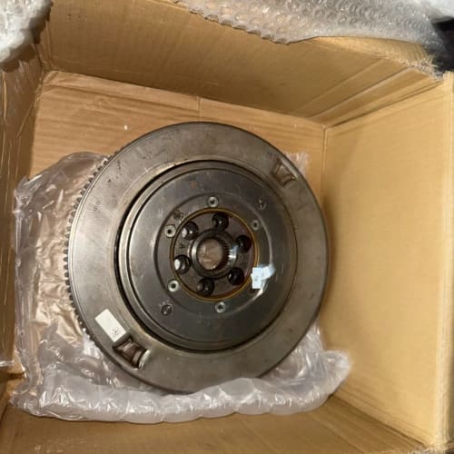 宝马X5 F15 N20混动飞轮,原装拆车件,成色几乎全新。--议价商品