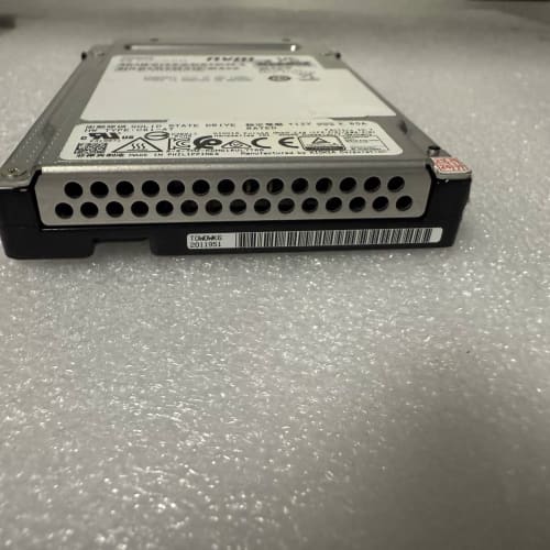 铠侠 6 3.84TB 固态硬盘，型号K61LUL3--议价商品