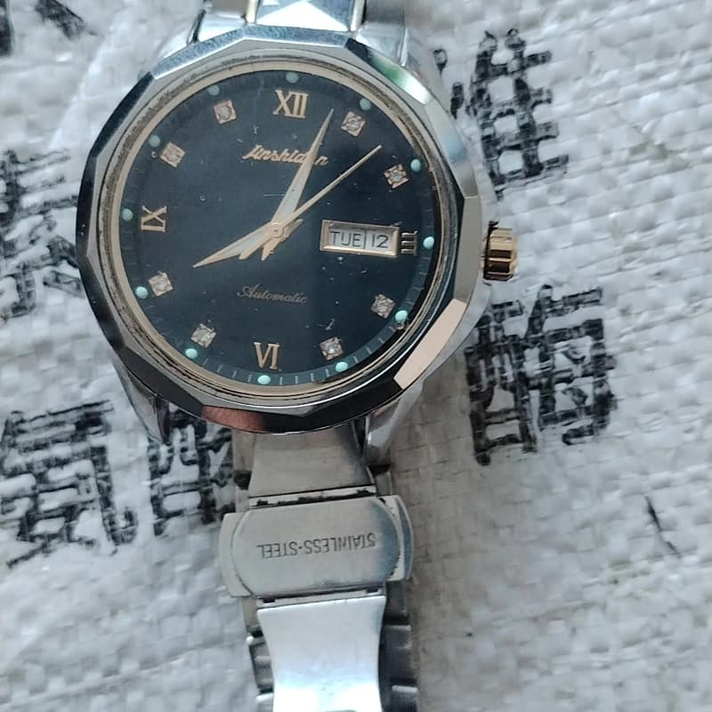 金仕盾腕表，成色见图，表带，正常走时，不保准，看清再拍，售--