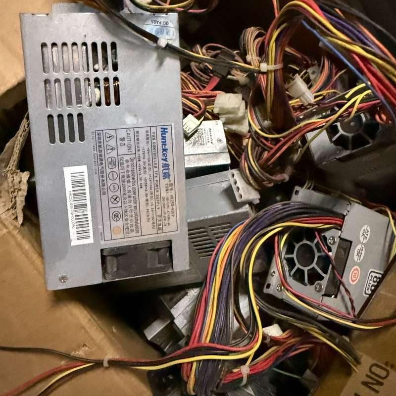 航嘉 HK250-93FP 250W 1U电源 拆机的成色一--议价商品