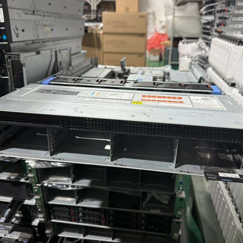 戴尔R7525服务器,8大盘,双路AMD CPU插槽,24个--议价商品