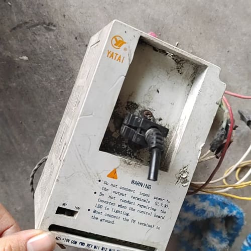 上海亚泰变频器 1.5KW 380V有点旧配件价格--议价商品