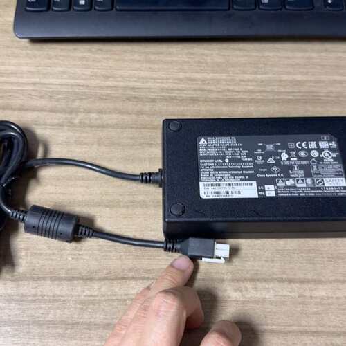 新到思科AIR-CT3504电源适配器--议价商品