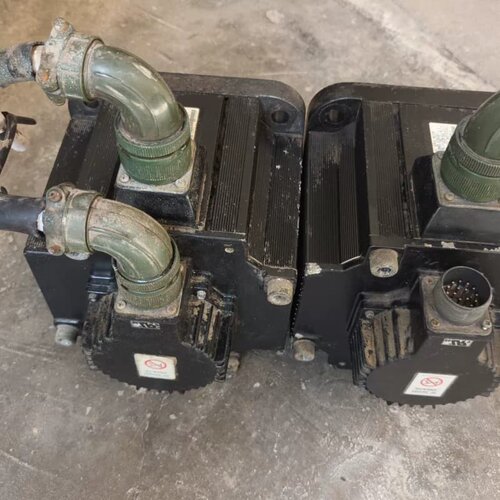 安川伺服电机SGMGH-30ACA61 2.9kw 有2台--议价商品