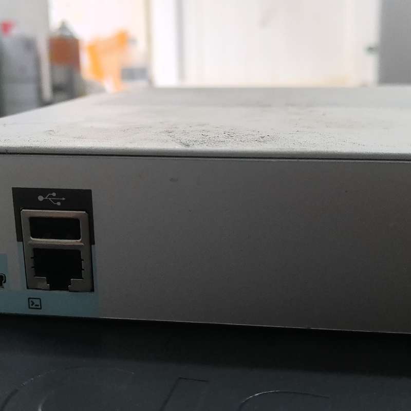 思科Cisco WS-C2960L-24PQ-LL千兆交换机--议价商品