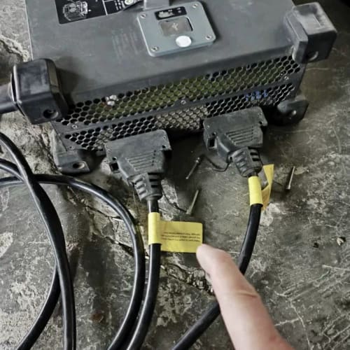 大疆T50充电器（大疆C10000智能充电器），二手的正常使--议价商