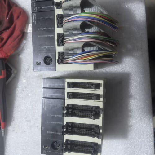 三菱MTSUBISHI模块两组，型号：FX2NC-96MT/--议价商品